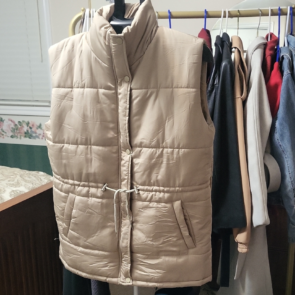 BTFBM Women's Tan Puffer Vest
